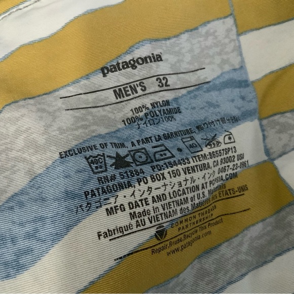 Patagonia Wavefarer Engineered Board Shorts Multicolored Blocked. Size Large. - Picture 4 of 7